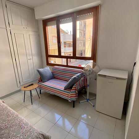Estudio En La Playa Torrevieja Buitenkant foto